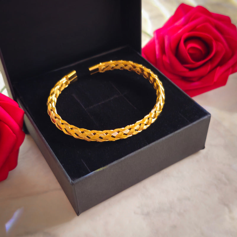 Woven Bangle Bracelet (Gold)