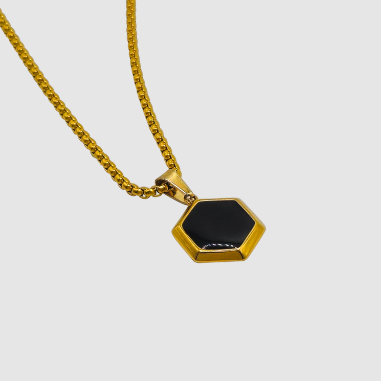 Black Onyx Necklace - (18 Carats Gold)