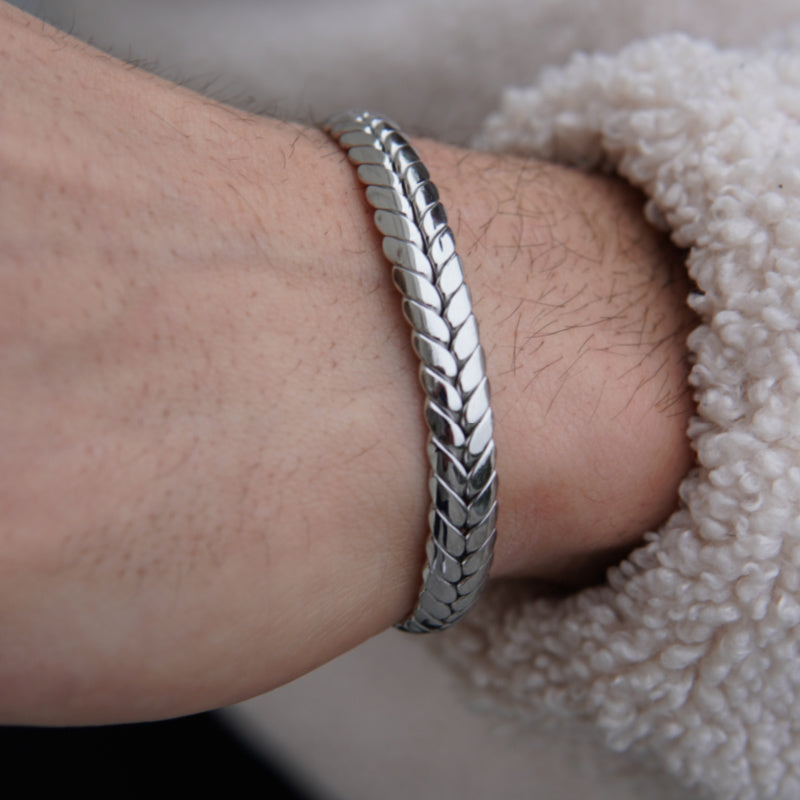 Silver Feathered Bangle