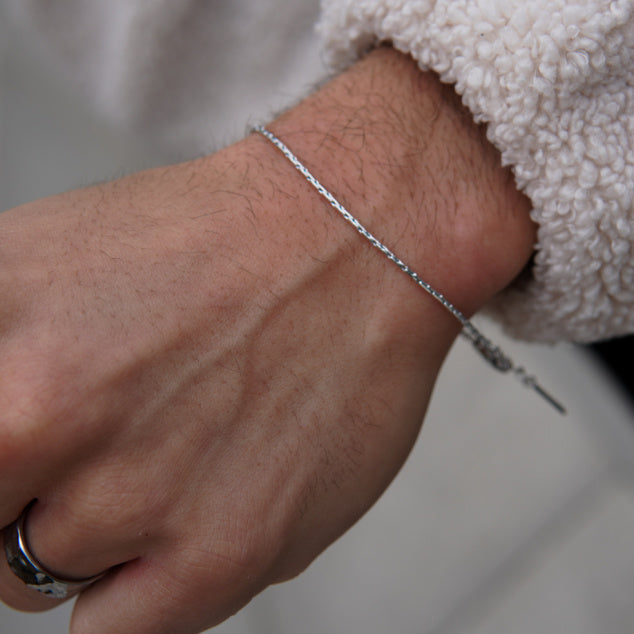 Minimal Bracelet (Silver)